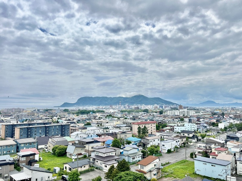 ライオンズマンション松陰町南 1101　南側からは函館山も見られます♪